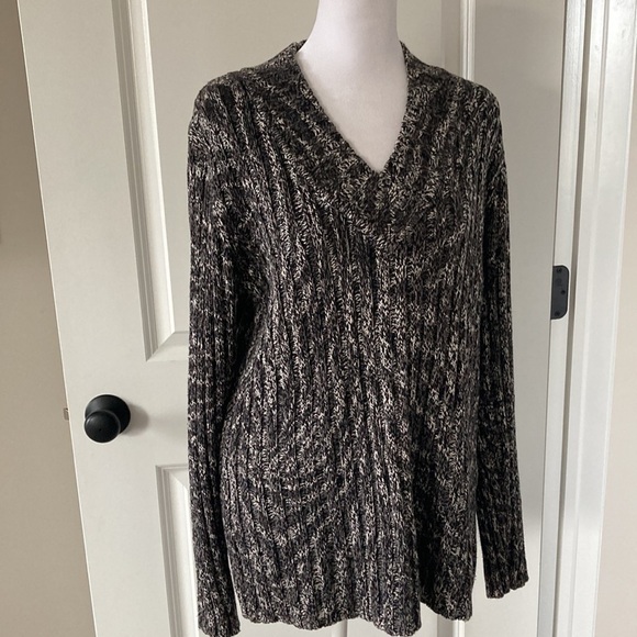 Dana Buchman large sweater v-neck black gray - Picture 6 of 12